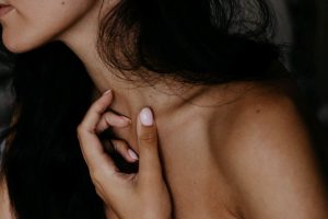 grain de beauté qui gratte